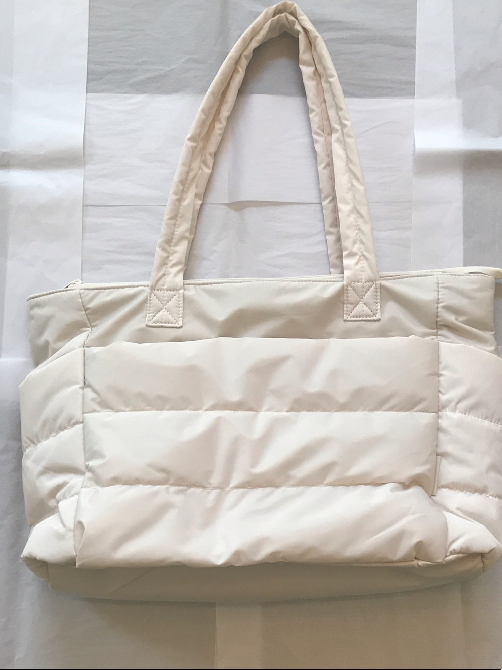 Bagsmart Soft Padded Quilted Tote Bag/Purse with Shoulder Straps in Winter White